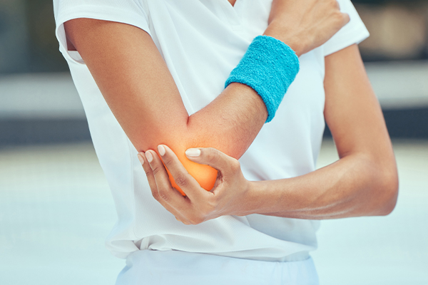 Appareil de thérapie par ondes de choc : gérer le tennis elbow
        